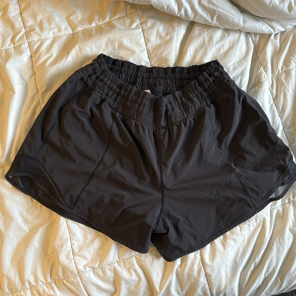 Lululemon Hotty Hot High Rise Short 4” Size 10 Long Black